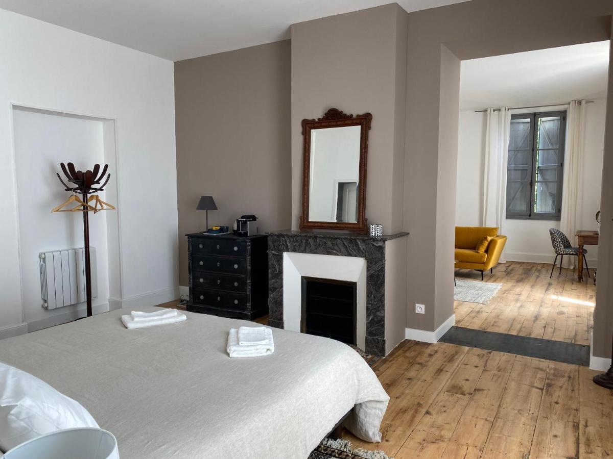 La Maison De Manon Mirande  Extérieur photo